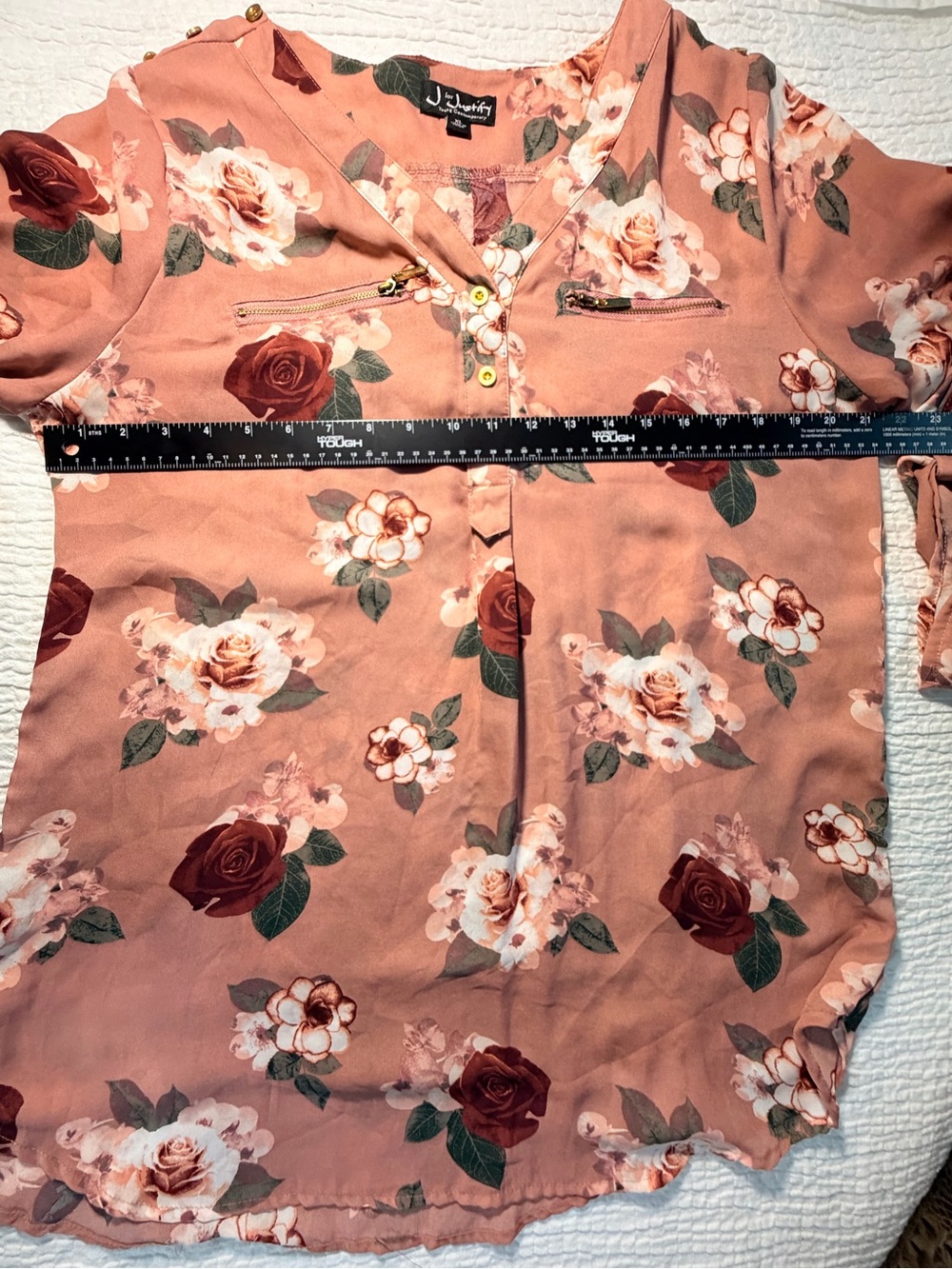 Justify Rose Floral V-Neck Blouse in Dusty Rose - Picture 9 of 12
